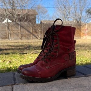 Taos Footwear Crave Red/Burgundy Lace-Up Combat Boots